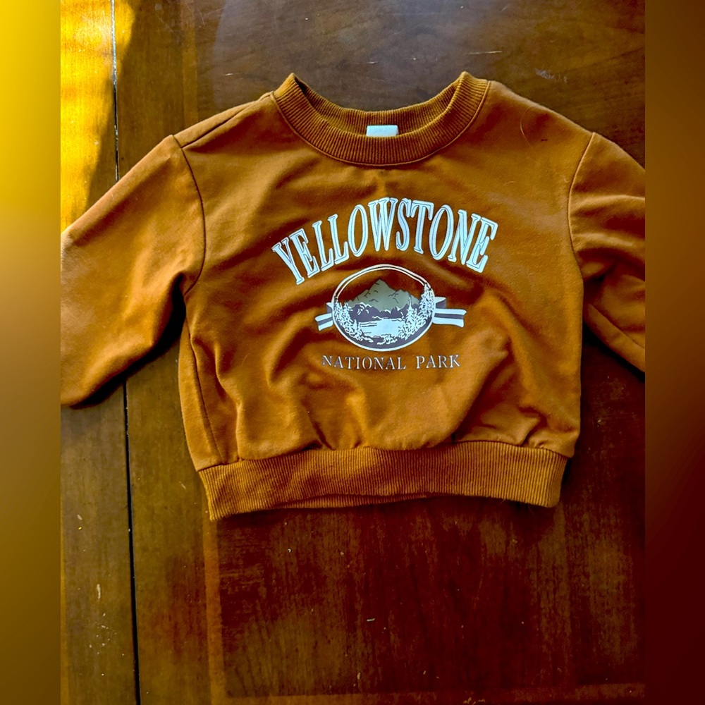 Sweatshirt
